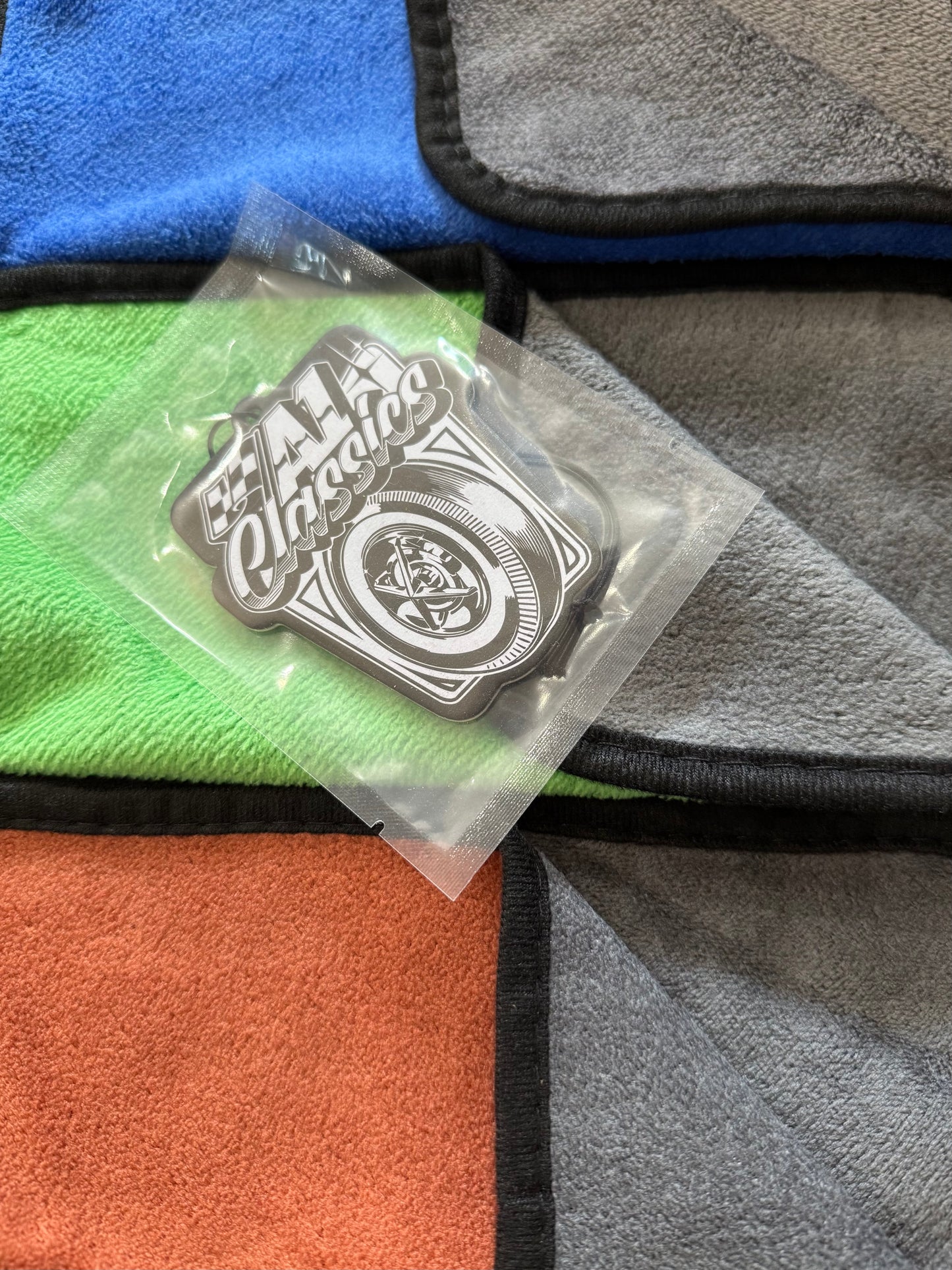 LIMITED⏳ 3~Pack Coral Fleece Microfiber Car Rags + Air Freshener